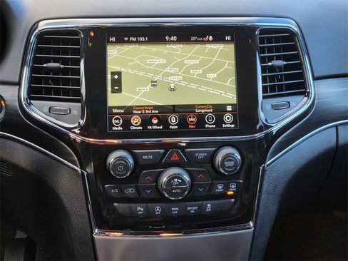 Used 2021 Jeep Grand Cherokee Limited image 21