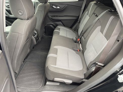 Used 2023 Chevrolet Blazer LT image 11