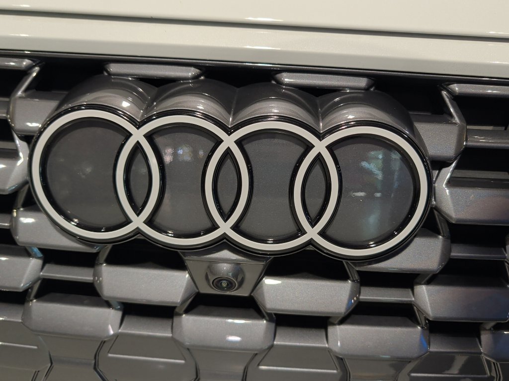 Used 2025 Audi Q5 Premium Plus w/ Premium Plus AWD/4WD image 9