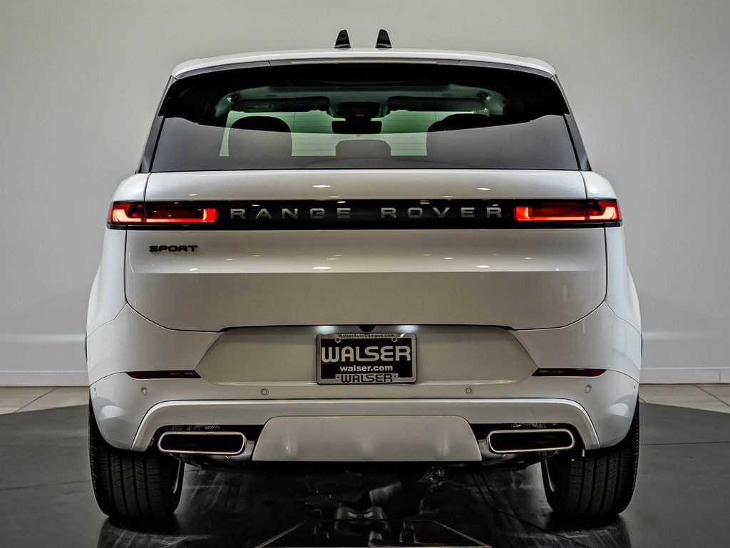 New 2026 Land Rover Range Rover Sport Dynamic SE AWD/4WD image 6