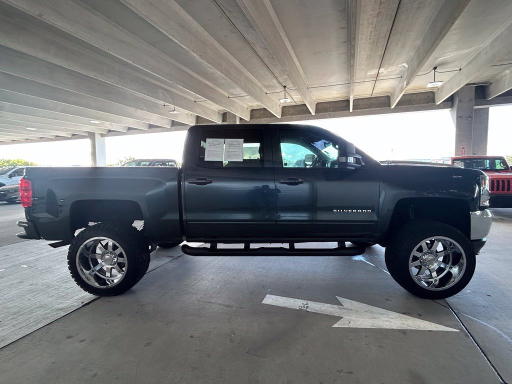 Used 2017 Chevrolet Silverado 1500 LT w/ All Star Edition RWD image 6