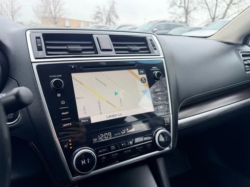 Used 2018 Subaru Legacy 3.6R Limited image 17