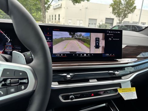 Used 2026 BMW X5 sDrive40i w/ M Sport Package image 25