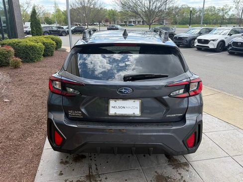 Used 2025 Subaru Crosstrek 2.0i Premium image 4