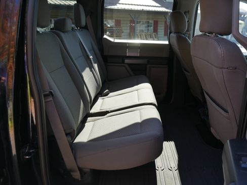 Used 2017 Ford F150 XLT w/ XTR Package image 26