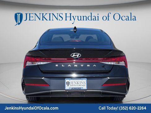 New 2026 Hyundai Elantra SEL Sport Premium FWD image 7