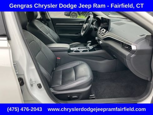 Used 2023 Nissan Altima 2.5 SL AWD/4WD image 19