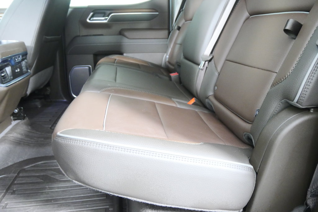 Used 2025 GMC Sierra 1500 Denali AWD/4WD image 19