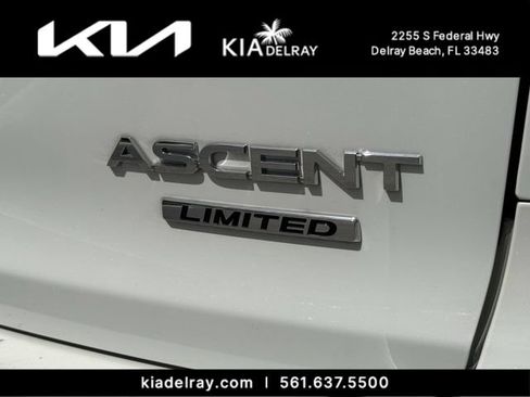 Used 2023 Subaru Ascent Limited AWD/4WD image 10
