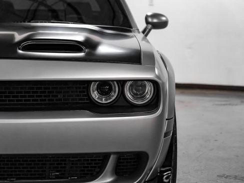Used 2017 Dodge Challenger R/T RWD image 36