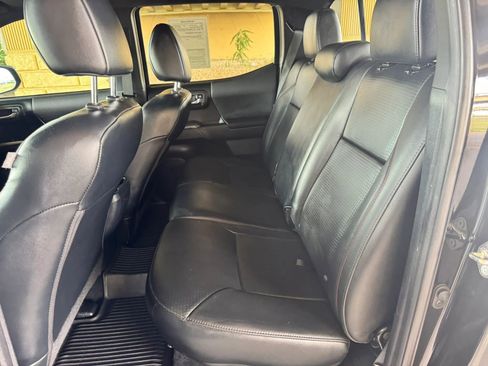 Used 2019 Toyota Tacoma TRD Pro AWD/4WD image 19