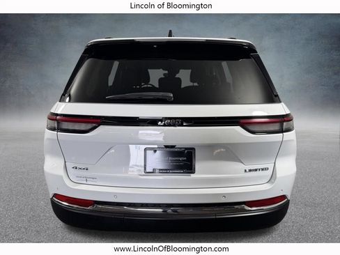 Used 2023 Jeep Grand Cherokee Limited AWD/4WD image 5