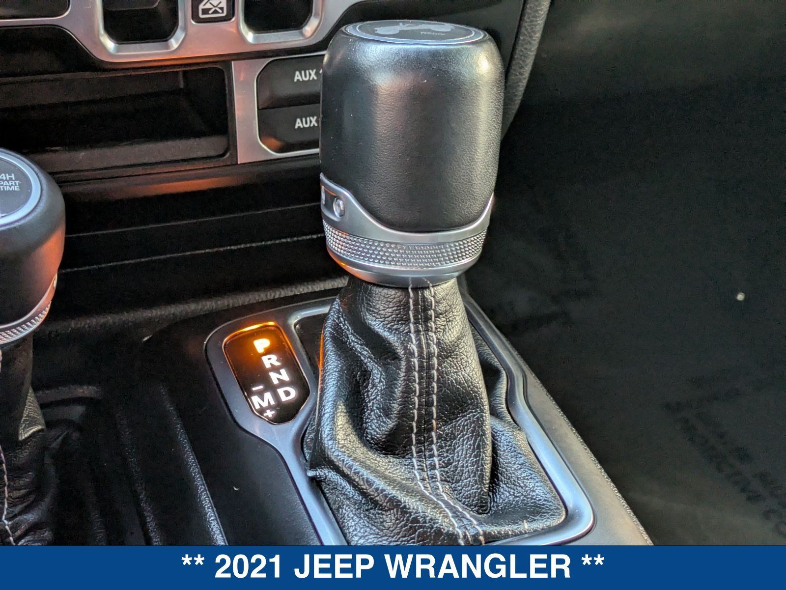 Used 2021 Jeep Wrangler Unlimited Sahara AWD/4WD image 32