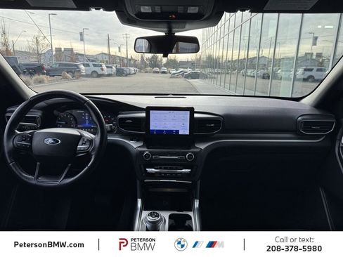 Used 2020 Ford Explorer XLT w/ Equipment Group 202A image 2