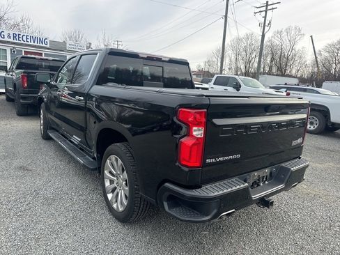 Used 2019 Chevrolet Silverado 1500 High Country w/ Technology Package image 5