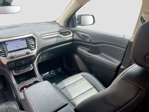 Used 2022 GMC Acadia Denali w/ Denali Ultimate Package AWD/4WD image 25