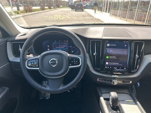 Certified 2025 Volvo XC60 B5 Plus AWD/4WD image 18