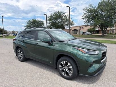 Used 2025 Toyota Highlander XLE