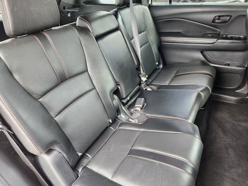 Certified 2022 Honda Passport TrailSport image 17