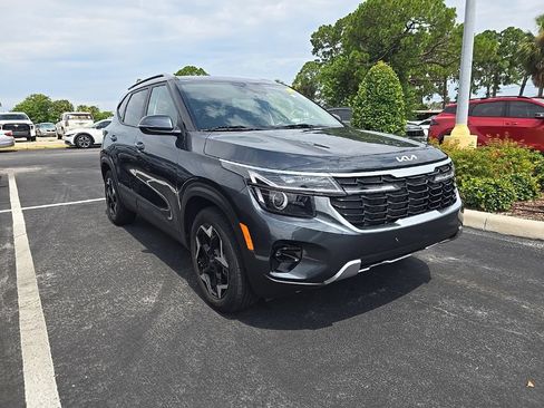 Certified 2025 Kia Seltos S FWD image 1