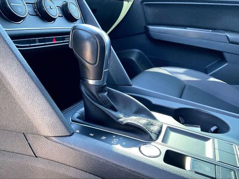 Used 2018 Volkswagen Atlas SE image 13