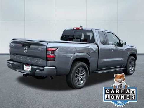Certified 2025 Nissan Frontier SV image 9
