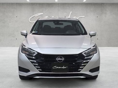 Used 2025 Nissan Versa SV w/ Trunk Package image 18