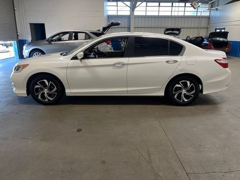 Used 2016 Honda Accord LX image 6