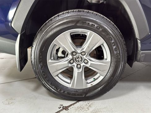 Used 2025 Toyota RAV4 XLE image 22