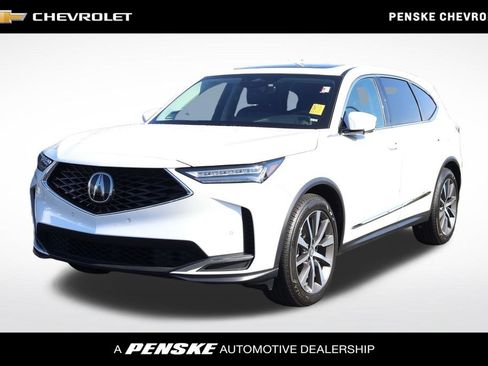 Used 2025 Acura MDX FWD w/ Technology Package image 1