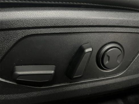 Used 2023 Kia Sorento EX w/ Panoramic Sunroof Package image 11