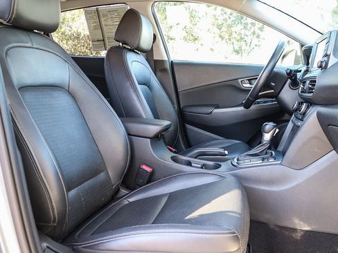 Used 2021 Hyundai Kona Limited w/ Cargo Package AWD/4WD image 15