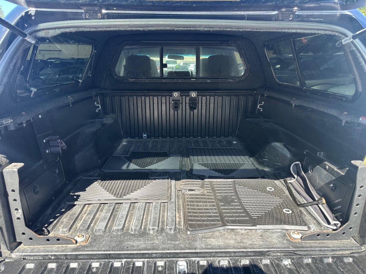 Used 2015 Toyota Tacoma PreRunner w/ SR5 Package RWD image 17