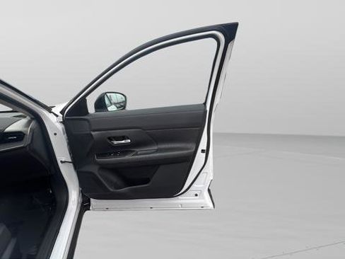 New 2026 Nissan Kicks SV w/ SV Premium Package image 26