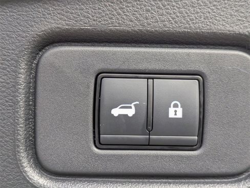 Used 2023 Nissan Pathfinder Platinum w/ Black Appearance Package image 14