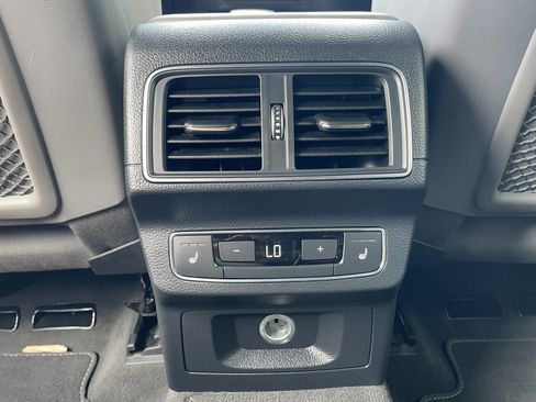 Used 2018 Audi SQ5 Prestige w/ Prestige Package AWD/4WD image 27