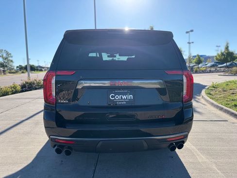 Used 2022 GMC Yukon AT4 AWD/4WD image 7