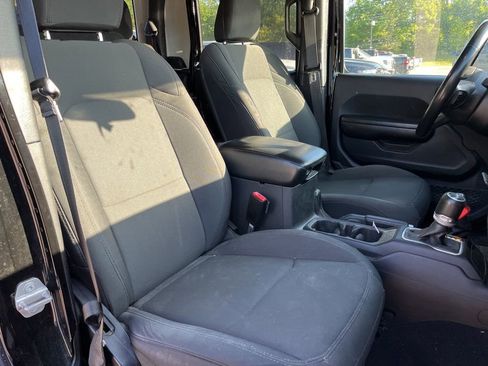 Used 2021 Jeep Gladiator Sport AWD/4WD image 11