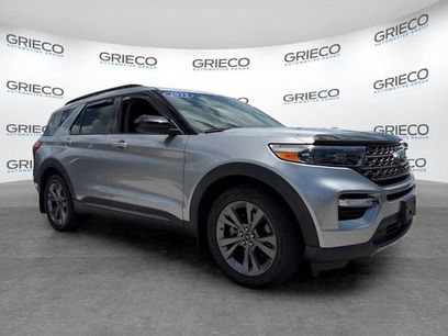 Certified 2023 Ford Explorer XLT w/ Equipment Group 202A