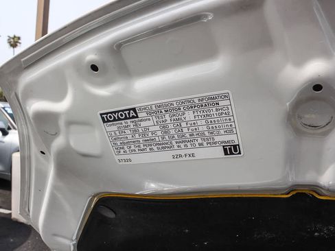 Used 2015 Toyota Prius Four image 39