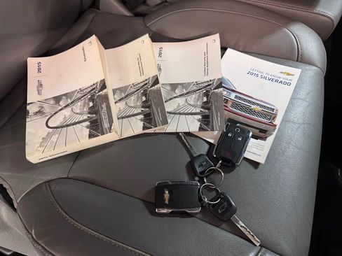 Used 2015 Chevrolet Silverado 2500 LTZ w/ LTZ Plus Package image 23