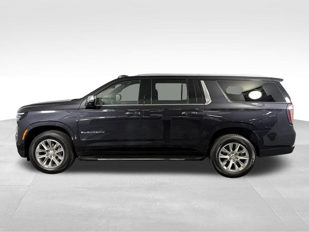 Used 2026 Chevrolet Suburban Premier AWD/4WD image 10