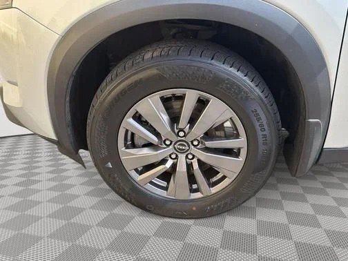 Certified 2023 Nissan Pathfinder S AWD/4WD image 6