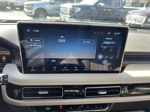 Certified 2023 Lincoln Nautilus Reserve image 23