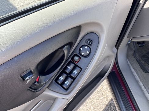 Used 2005 Chevrolet Malibu Classic image 11