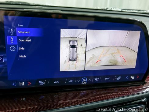 New 2026 Chevrolet Traverse Z71 w/ Enhanced Driving Package image 17