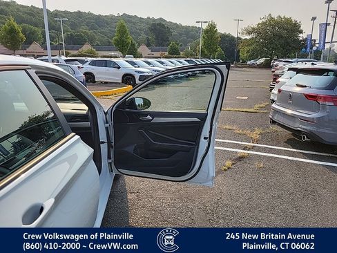 Certified 2023 Volkswagen Jetta Sport FWD image 45
