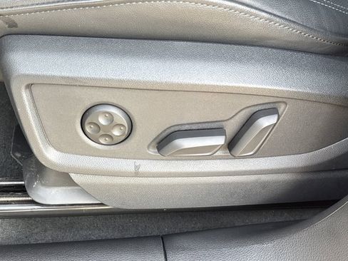 Used 2025 Audi Q5 2.0T Premium Plus w/ Premium Plus Package image 21