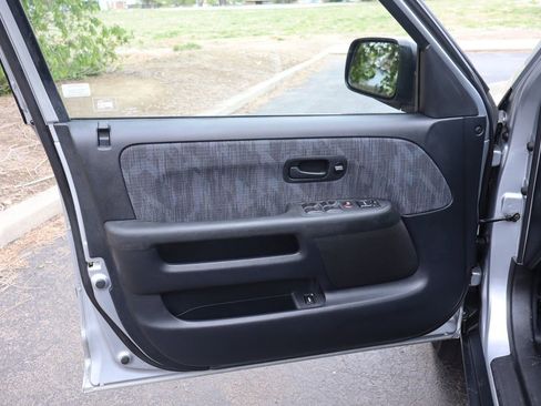 Used 2004 Honda CR-V LX image 23