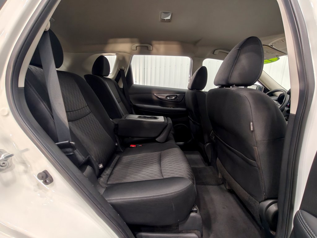 Used 2017 Nissan Rogue S AWD/4WD image 24